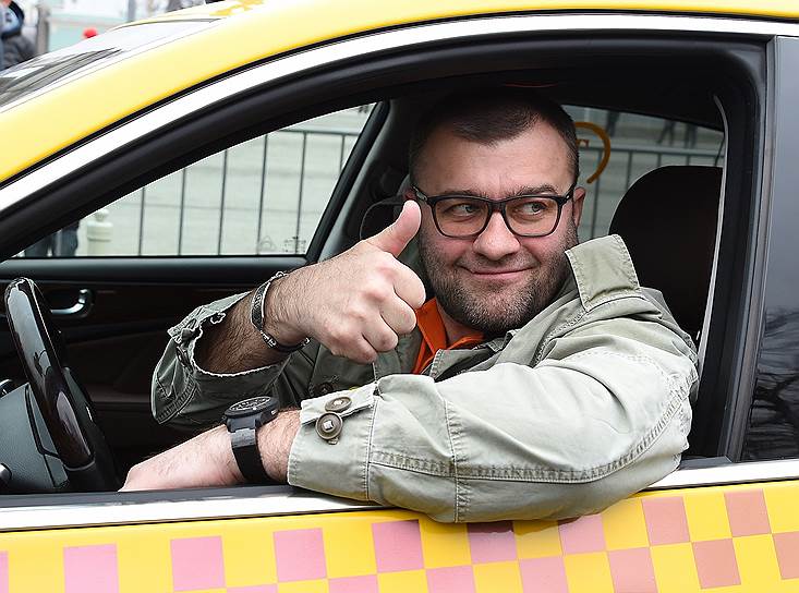 Актер Михаил Пореченков на праздновании Международного дня такси и Дня московского такси