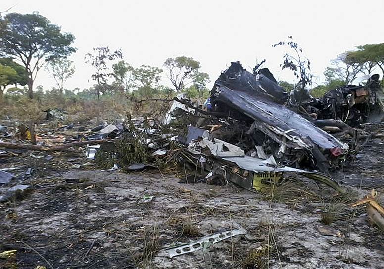 29 ноября 2013 самолет авиакомпании LAM упал в Намибии. Погибли все находящиеся в самолете 33 пассажира и члены экипажа. В результате расследования было доказано, что падение самолета было намеренно спровоцировано командиром самолета. Причины его поступка неизвестны до сих пор 