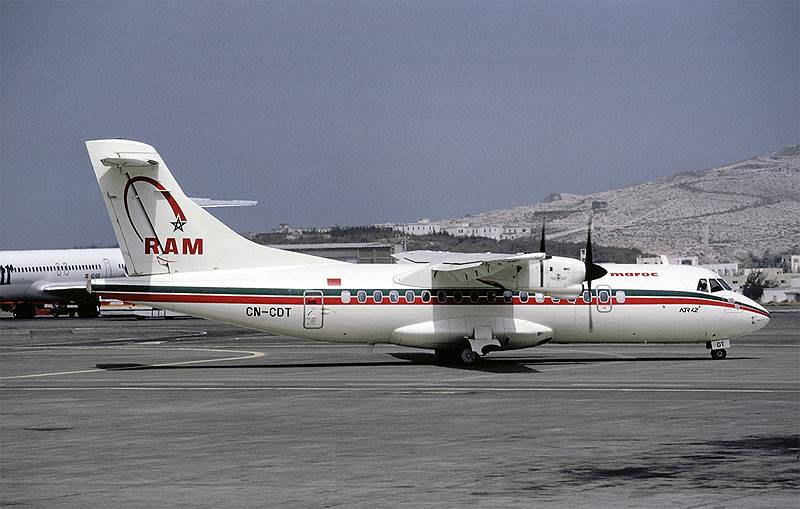 21 августа 1994 года  44 человека погибли в результате крушения самолета ATR-42 авиакомпании Air Maroc. Самолет упал в   Атласских горах из-за действий командира, отключившего автопилот и намеренно направившего самолет в землю.  Союз пилотов Марокко  не согласился с выводами расследования 