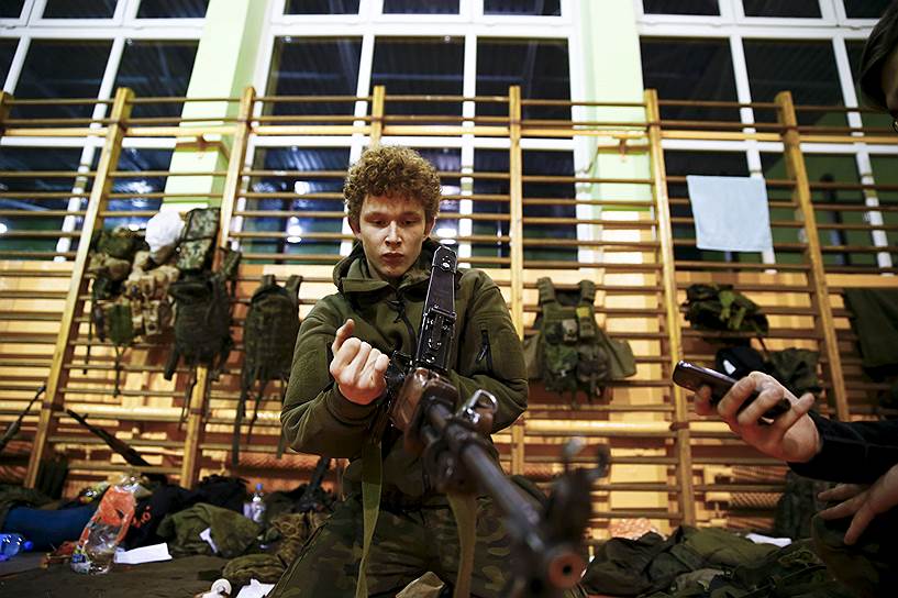 Все больше молодых поляков вступают в добровольные группы военной подготовки, чтобы «быть готовыми к агрессии России»