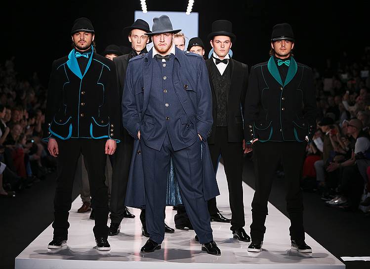 Коллекция SLAVA ZAITSEV на Mercedes-Benz Fashion Week Russia (осень/зима 2015-2016)