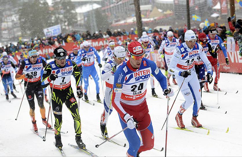 Особенно уныло выглядел улов из двух медалей — золотой и серебряной — на фоне впечатляющих успехов норвежцев и шведов. Лыжники из сборной Норвегии выиграли четыре дисциплины из шести, лыжницы — пять. Шведы и шведки одержали по одной победе. И это не считая серебра и бронзы
