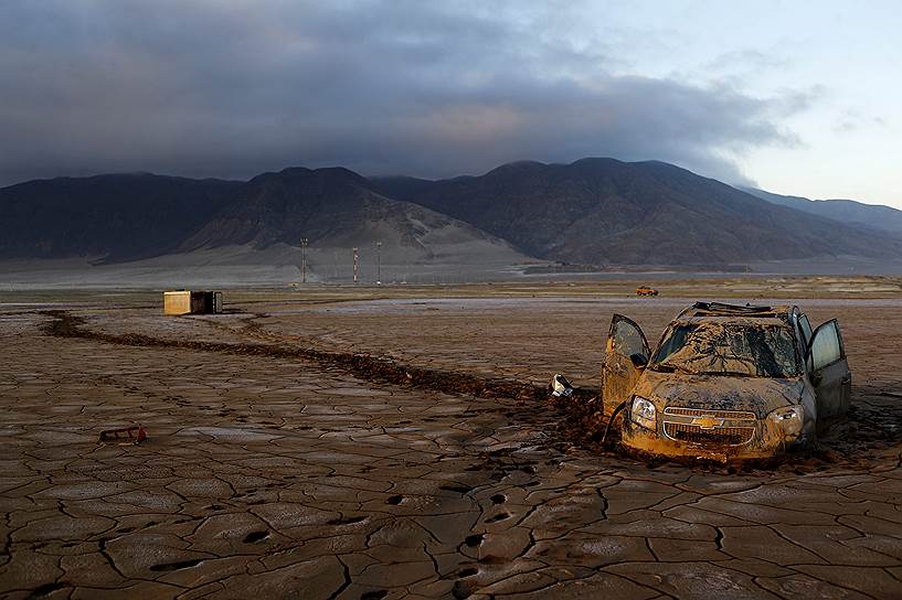 Чаньяраль, Чили. Последствия сильного наводнения на севере страны