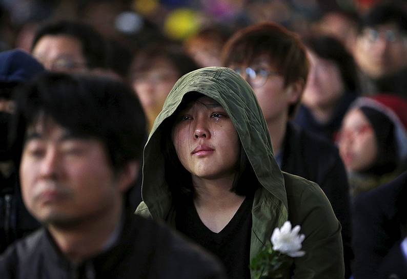 Сеул, Южная Корея. Акция памяти погибших при крушении парома Sewol
