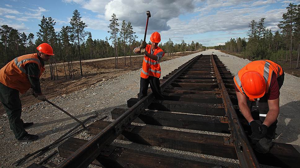 Железную дорогу на юге России в обход Украины построят к 2018 году