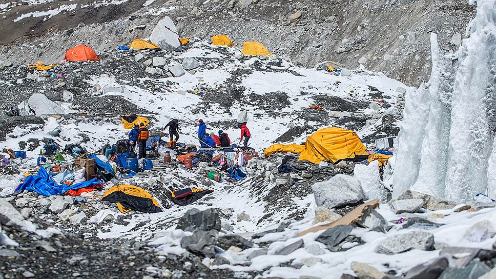 Непал собирается поднять плату за восхождение на Эверест