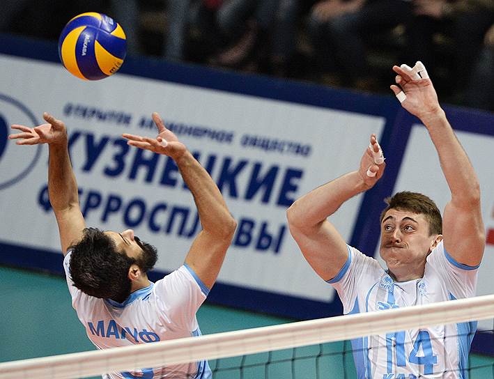 «Зенит» закончил финальную серию российского первенства в четвертом матче, выиграв у белгородского «Белогорья» на своей площадке в пяти партиях — 28:26, 25:20, 20:25, 18:25, 15:8