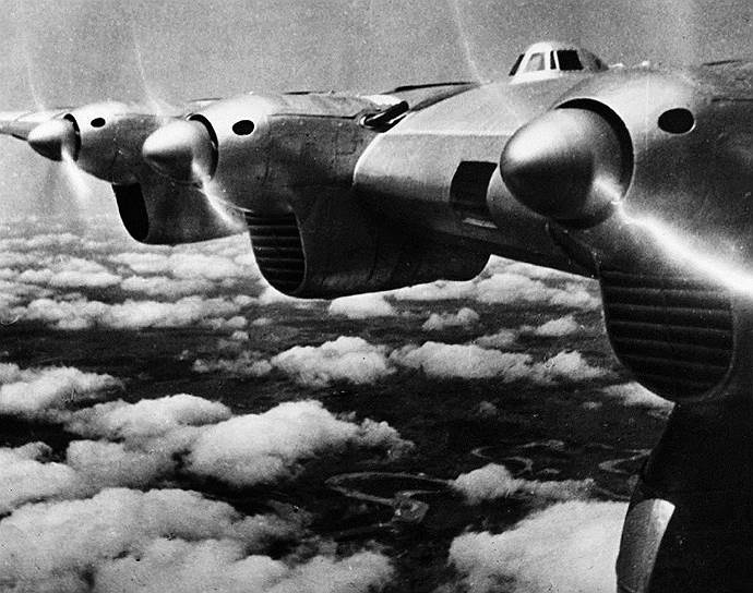 В ноябре 1941 года АНТ-20 бис был передан в эскадрилью особого назначения московского аэропорта, а затем Узбекскому управлению авиации. 14 декабря 1942 года самолет из-за ошибки экипажа потерпел катастрофу в 90 км от Ташкента
