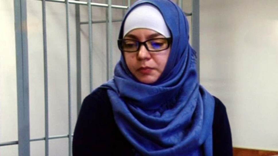 Эльвира Султанахметова, приговоренная к 120 часам обязательных работ за призыв не отмечать Новый год