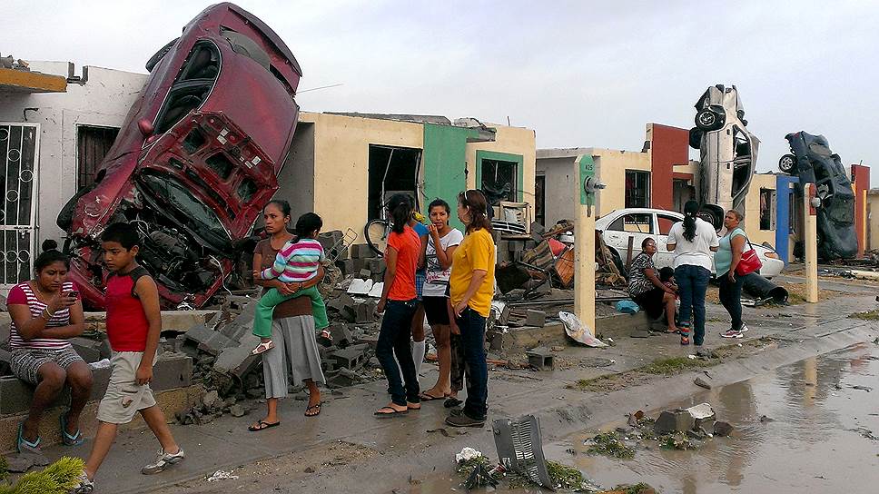 Сьюдад-Акуна, Мексика. Последствия прохождения торнадо по городу