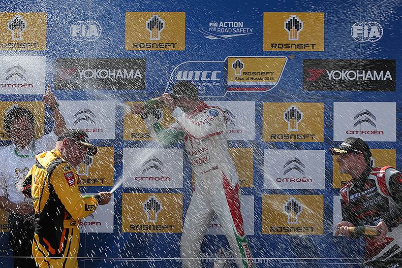 Роб Хафф финишировал вторым во второй гонке на ГП России и принес первый призовой подиум в чемпионате мира WTCC 2015 для команды  Lada Sport Rosneft