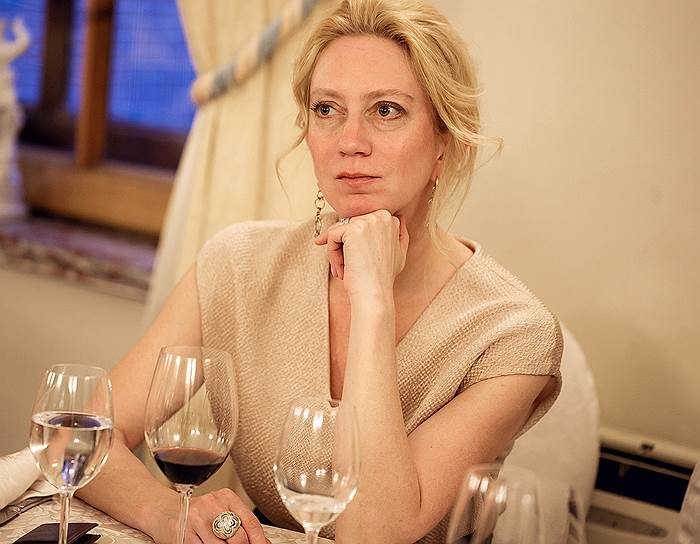 Анна Джексон-Стивенс на ужине в резиденции французского посла по случаю презентации в России ликера Grand Marnier Cuvee du Centenaire