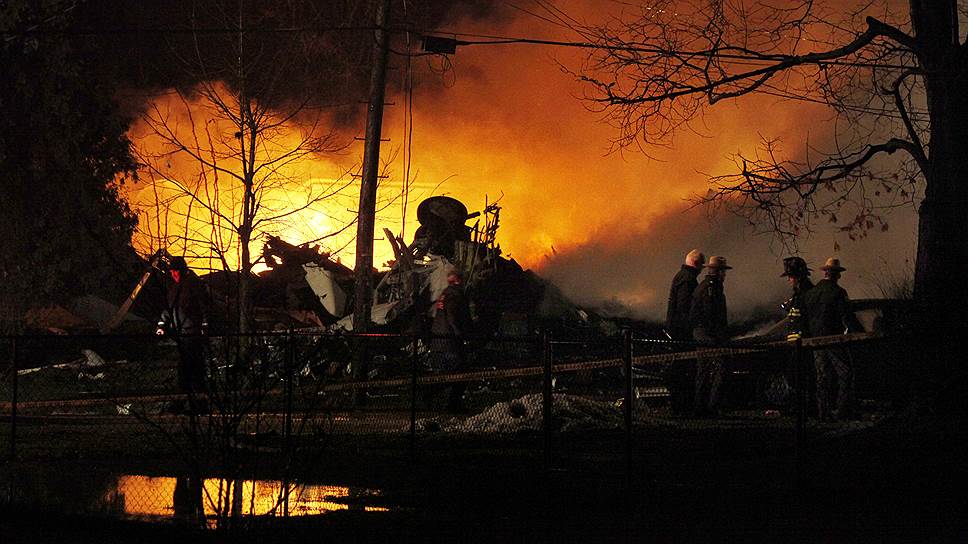 12 февраля 2009 года произошло крушение авиалайнера авиакомпании Colgan Air на жилой дом в городе Клэренс в пригороде Буффало. Жертвами катастрофы стали  49 человек в самолете и один человек на земле