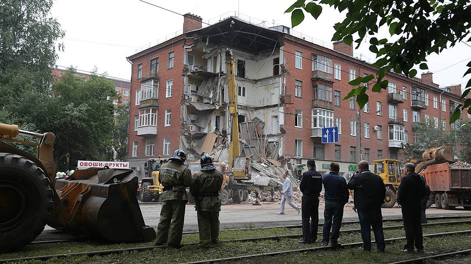 При частичном обрушении дома в Перми погибли два человека