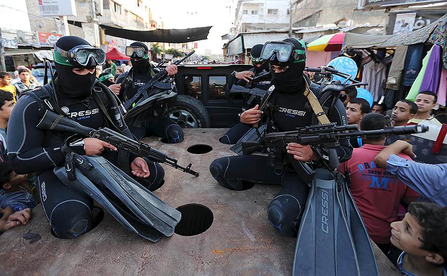 Рафах, Палестина. Члены боевого крыла исламистской организации ХАМАС «Изз ад-Дин аль-Кассам» 
