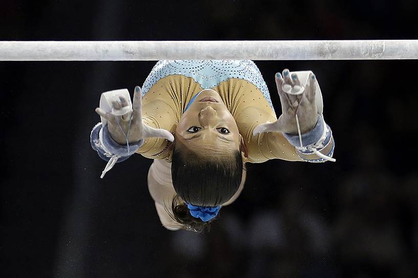 Торонто, Канада. Венесуэльская гимнастка Джессика Лопес выступает на Панамериканских играх