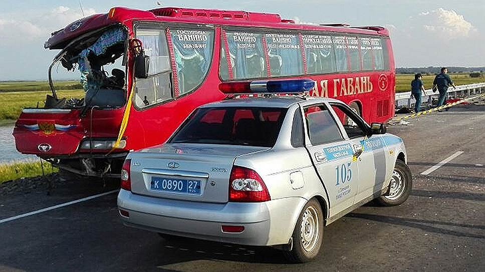 В результате столкновения автобусов в Хабаровском крае погибли 16 человек