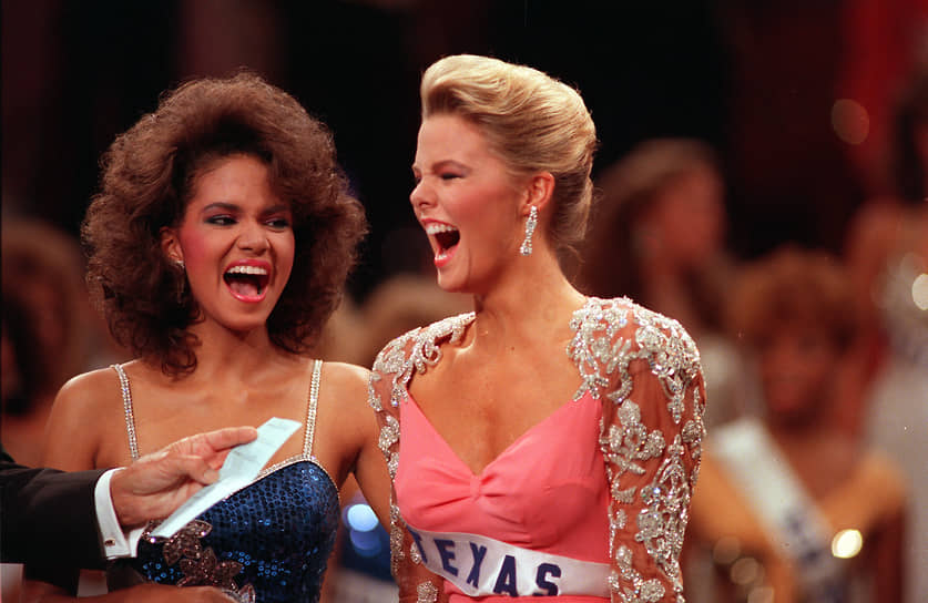 В 17 лет Хэлли Берри стала победительницей конкурса «Мисс Огайо», а немного позже заняла второе место на конкурсе «Мисс США» (на фото слева). В 1986 году девушка поступила в колледж Кливленда, однако так и не окончила его, став моделью. Впрочем, из-за небольшого роста (162 см) профессиональную карьеру в этой сфере ей построить так и не удалось