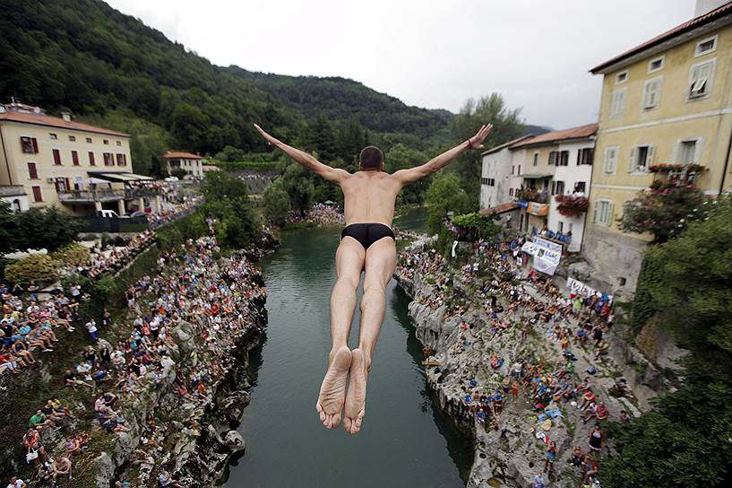 Канал, Словения. Участник ежегодных соревнований по хай-дайвингу