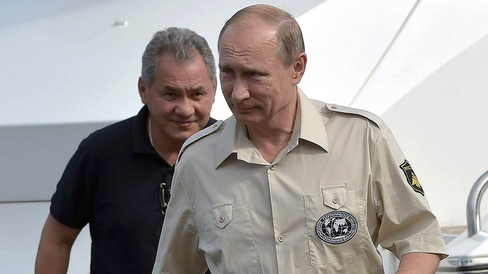 Как Владимир Путин походил на батискафе вокруг галеона по дну морскому