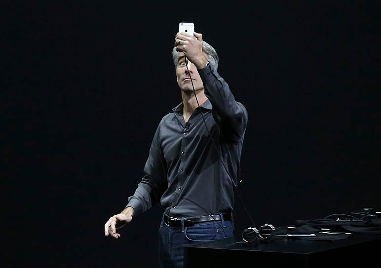 Крейг Федериги, еще один вице-президент Apple