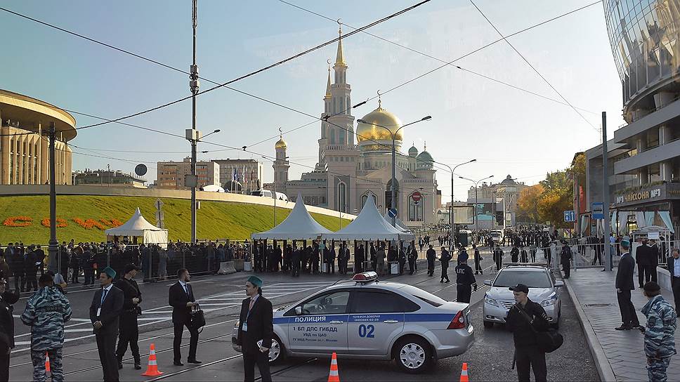 Московская соборная мечеть на проспекте Мира