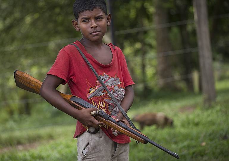 11-летний мальчик из племени мискито