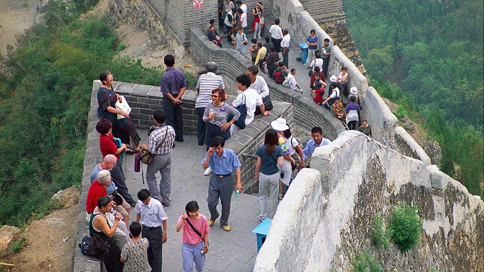 Почему китайским туристам экономика не мешает