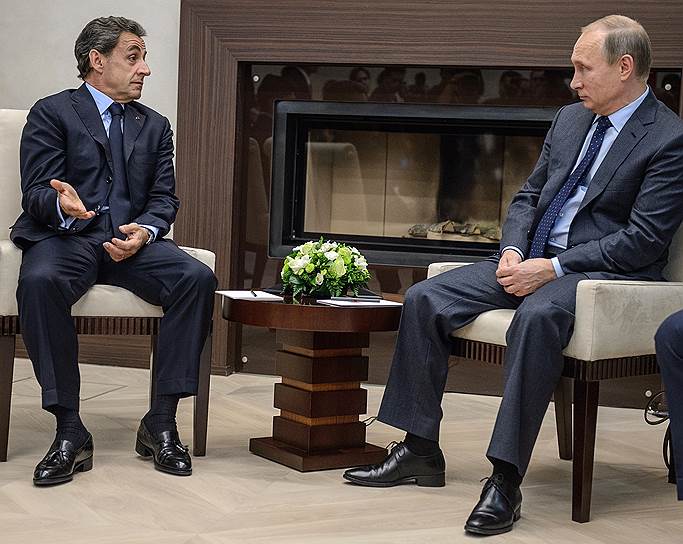 Быший президент Франции Никола Саркози (слева) и президент России Владимир Путин