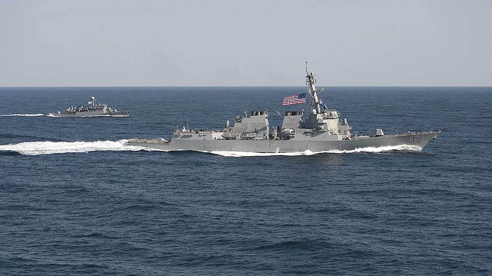 «Власти КНР отреагировали на заход американского корабля в Южно-Китайское море
