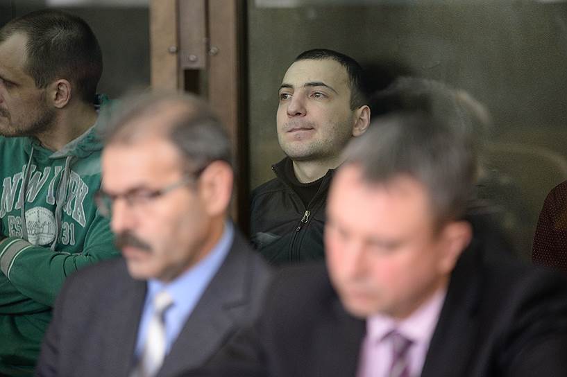 Один из обвиняемых Армен Тер-Минасян (на заднем плане)