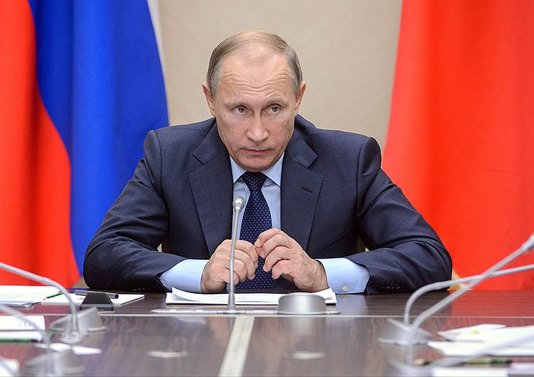 12 ноября. Стало известно, что президент России Владимир Путин не поедет на саммит лидеров стран Азиатско-Тихоокеанского экономического сотрудничества (АТЭС), который состоится 18-19 ноября на Филиппинах