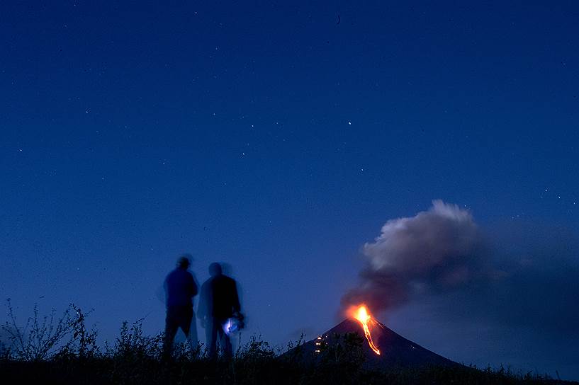 Леон, Никарагуа. Извержение вулкана Момотомбо