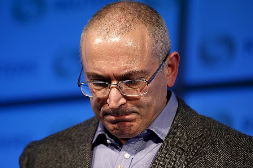 11 декабря. Михаилу Ходорковскому предъявлено заочное обвинение в организации убийств
