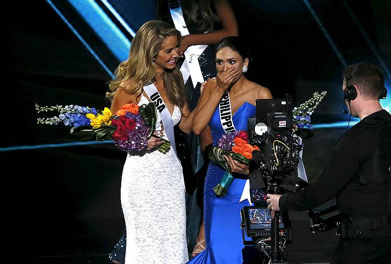 «Мисс США» Оливия Джордан (слева) и «Мисс Вселенная» Пиа Алонсо Вуртцбах