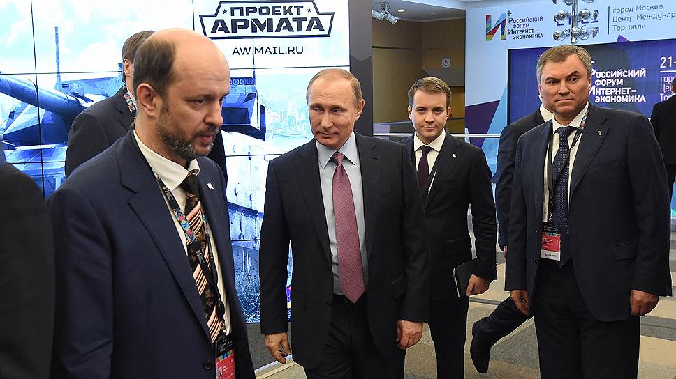 Владимир Путин предложил руководителю совета Института развития интернета Герману Клименко (слева) стать советником главы государства по вопросам развития интернета