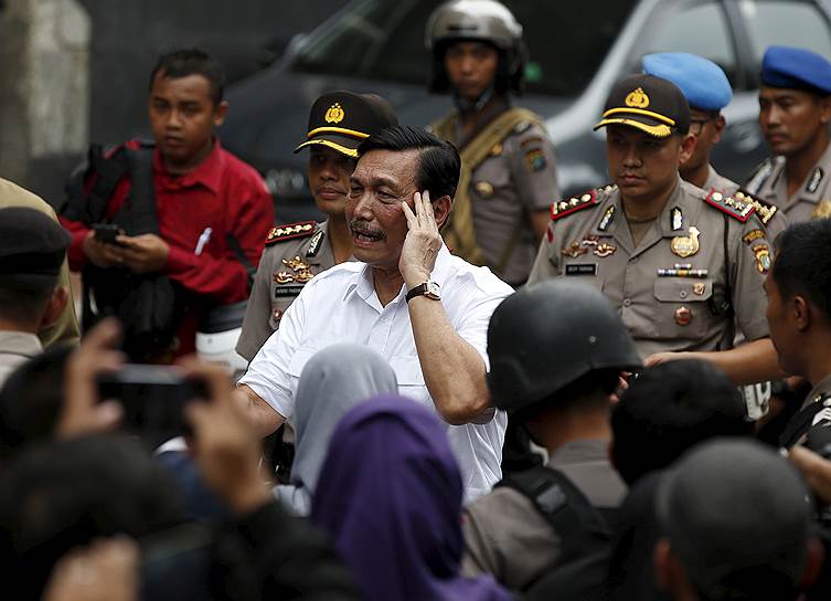 Министр политики, юстиции и безопасности Индонезии Лухут Панджаитан