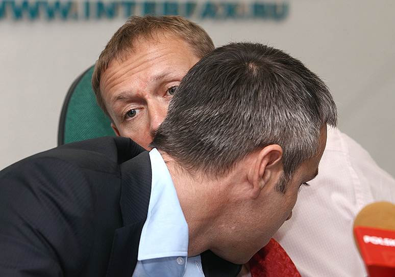 Российские бизнесмены Андрей Луговой (справа) и Дмитрий Ковтун