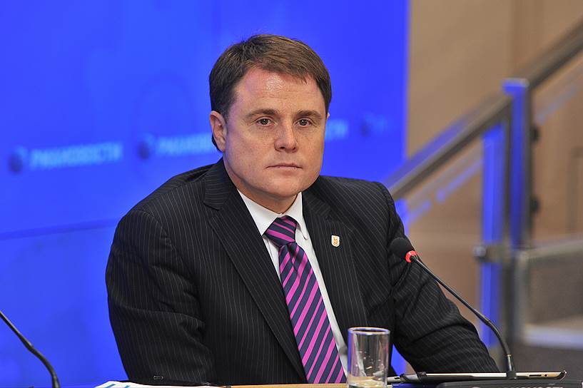 2 февраля. Губернатор Тульской области Владимир Груздев ушел в отставку по собственному желанию 