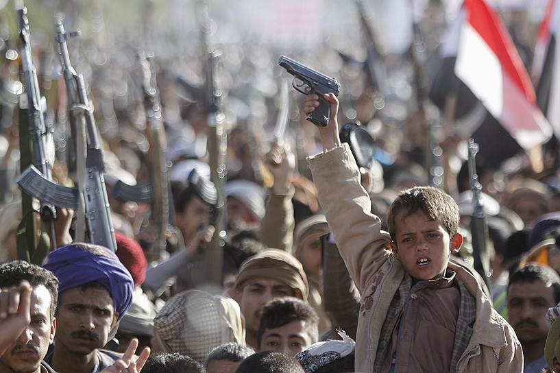 Сана, Йемен. Митинг против США, поддерживающих боевые действия Саудовской коалиции в стране