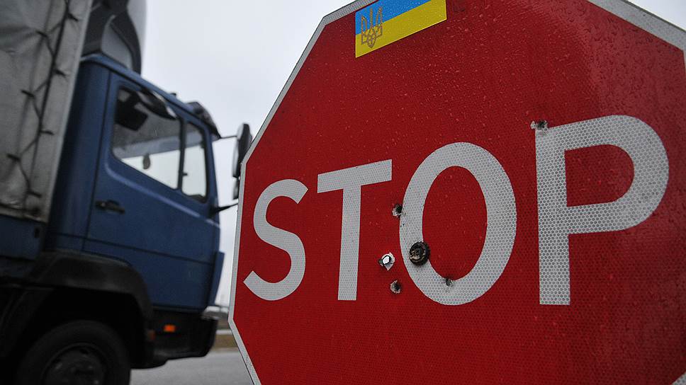 Почему украинские активисты хотят возобновить блокаду грузовиков