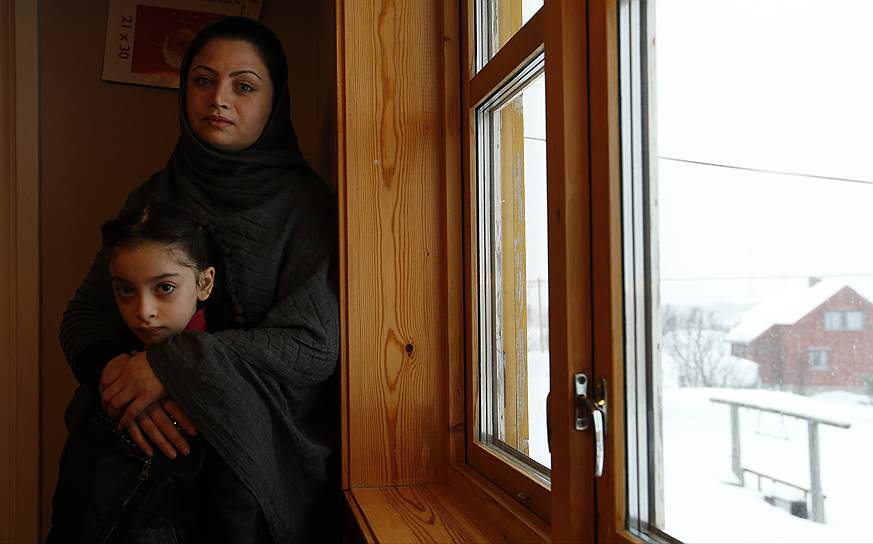 Некоторые из беженцев попали на север Норвегии по решению правительства, другие оказались тут, пройдя в Западную Европу через Россию