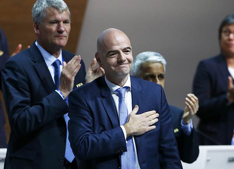26 февраля. В Цюрихе состоялись выборы президента FIFA