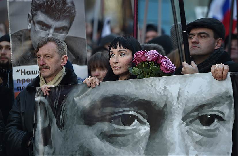 Шествие памяти убитого политика Бориса Немцова по Бульварному кольцу от Страстного бульвара до проспекта Сахарова