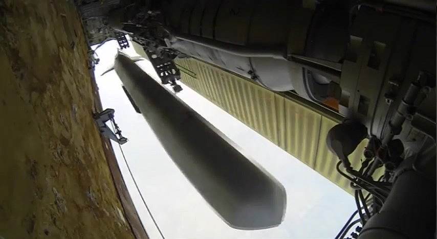 Нанесение высокоточного авиаудара крылатой ракетой с борта Ту-160