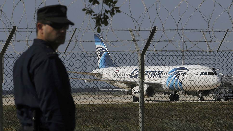 Захвачен самолет EgyptAir с 81 пассажиром