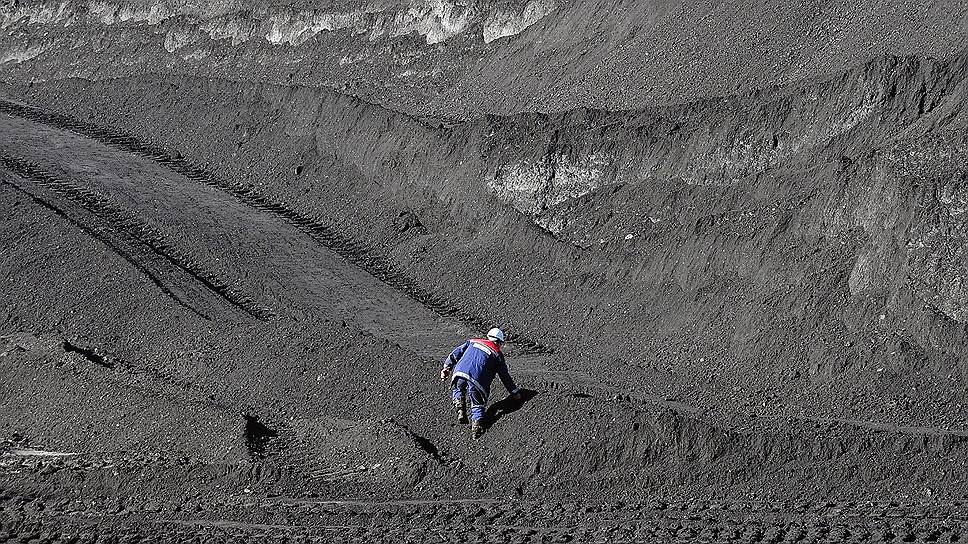 Уголь продолжит падать в цене