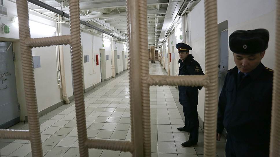 Почему заключенные, содержащиеся в СИЗО №1 Нальчика, объявили голодовку и нанесли себе порезы в знак протеста
