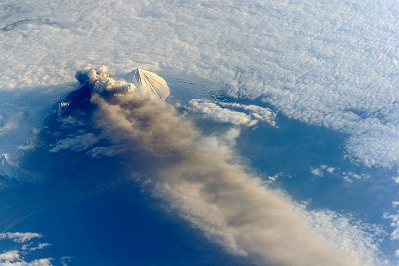 2013 год. Извержение вулкана Павлова на Аляске