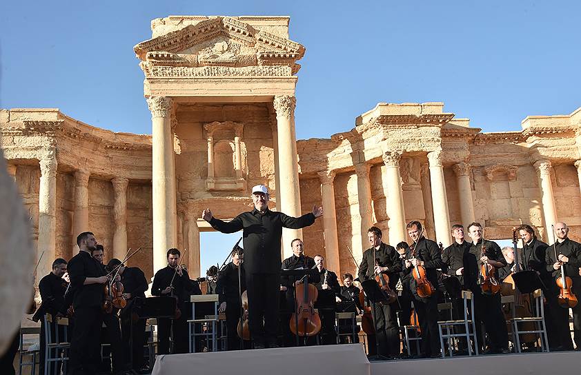 Музыканты оркестра Мариинского театра узнали о возможности сыграть в Пальмире примерно за два дня до концерта и сразу согласились выступить